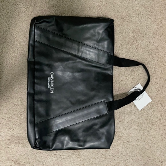 Calvin Klein Duffle bag - Picture 1 of 3